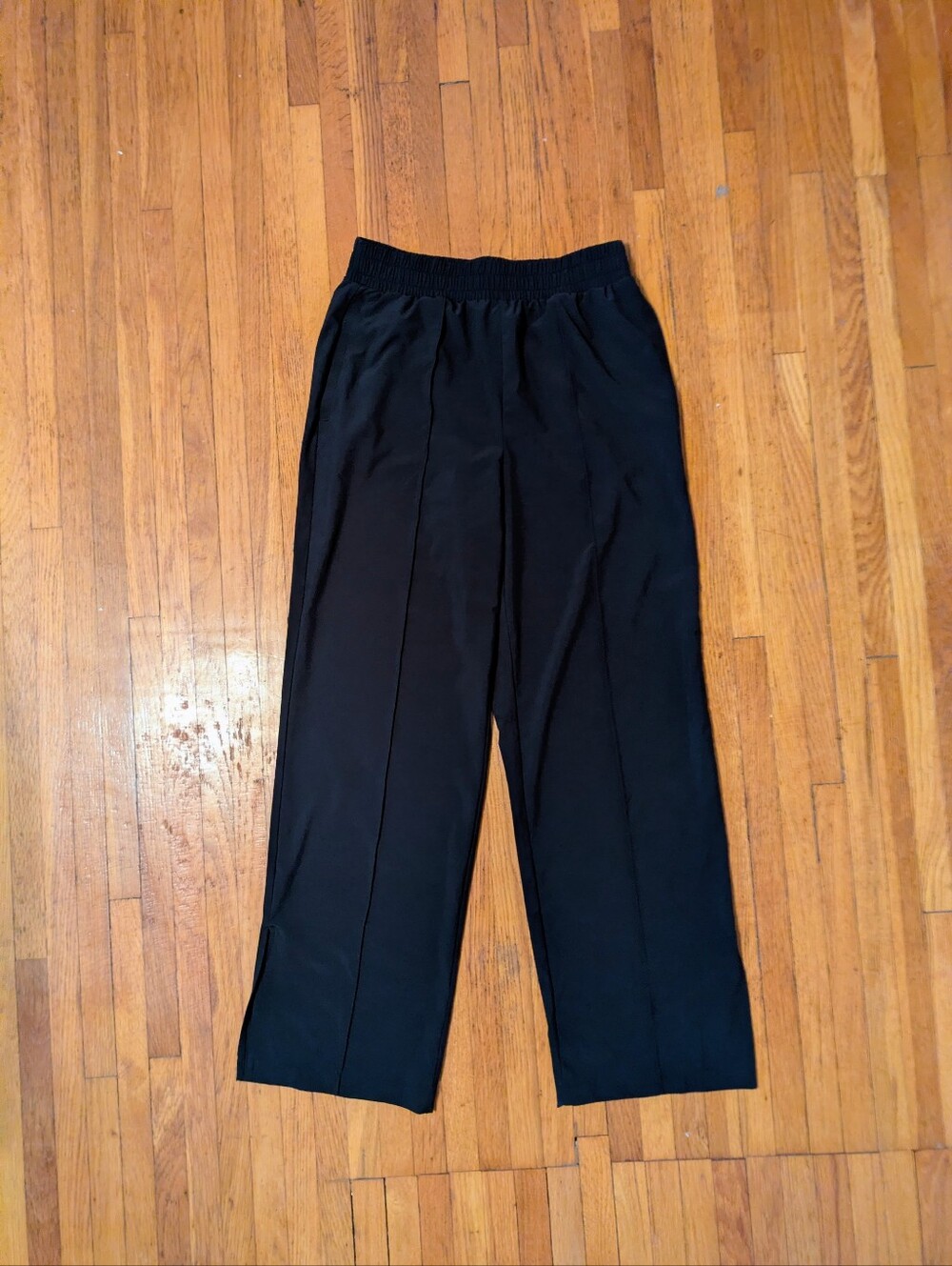 GapFit Pleated Easy Logo pants size small